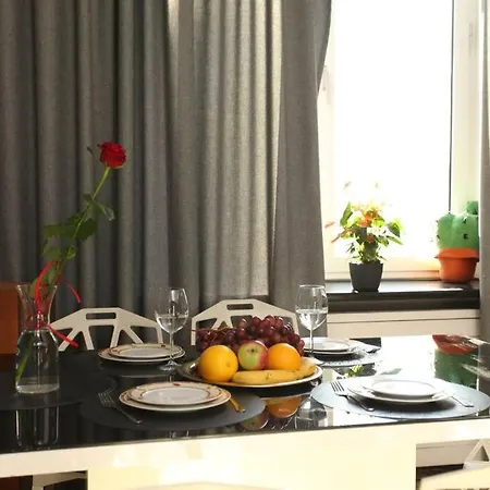 Emilii Plater 36, Centrum *